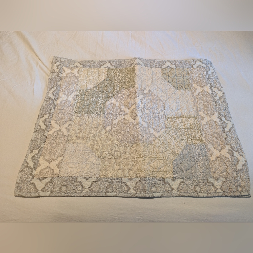 Vintage 100% cotton quilted pair of shams